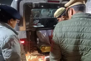 हापुड़ में भारी मात्रा में हाइड्रोफ्लोरिक एसिड और विस्फोटक बरामद, पुलिस गिरफ्त में तीन आरोपी