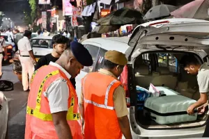 नौगाम, दिल्ली विस्फोटों के बाद हावड़ा, सियालदह स्टेशन पर की जा रही गहन जांच 