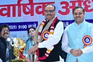 UP News: नर्सों को गृह जनपद में तैनाती देने की तैयारी, उप मुख्यमंत्री ब्रजेश पाठक ने स्वास्थ्य महानिदेशक से मांगा प्रस्ताव