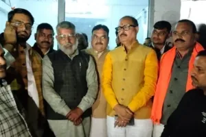 Lucknow News: भाजपा विधायक ने पुलिस पर लगाया भ्रष्टाचार का आरोप, थाने का किया घेराव 