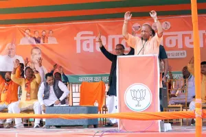 बिहार में अपराधी नहीं, विकास की जरुरत... बोले सीएम योगी- लालटेन की धुंधली रोशनी नहीं, NDA की LED लाइट में जगमगाएगा प्रदेश