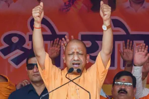 पप्पू, टप्पू और अप्पू के भरोसे नहीं बिहार... सीएम योगी ने राहुल, अखिलेश और तेजस्वी पर किए तीखा हमला