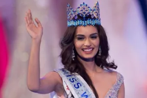 18 नवंबर : हरियाणा की मानुषाी छिल्लर ने जीता मिस वर्ल्ड का खिताब