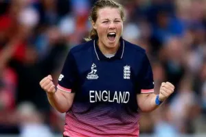 WPL 2026 से RCB के कोचिंग स्टाफ में बड़ा बदलाव, इंग्लैंड की अन्या श्रब्सोल बनीं नई गेंदबाजी कोच