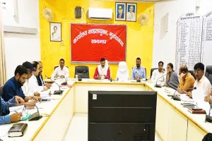 Moradabad: NHAI और PWD मुख्य मार्गों पर तैनात करें एंबुलेंस...ब्लैक स्पॉट्स पर सुधार के निर्देश