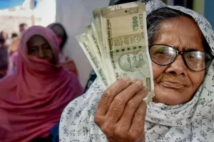 Bareilly: जिंदा मिली महिलाओं की पेंशन होगी चालू, गलत सत्यापन पर कार्रवाई