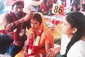 UP: 290 जोड़ों ने लिए सात फेरे...27 बोले निकाह कबूल
