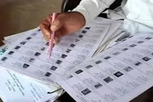 एसआईआर : जिन घरों में कोई न मिले तो वहां बीएलओ तीन बार जाएं