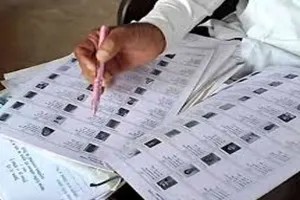 प्रयागराज : एसआईआर कार्यक्रम में उत्कृष्ट कार्य करने वाले 19 बीएलओ किए गए सम्मानित