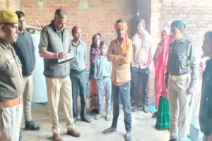 पीलीभीत:  भाई से हुई कहासुनी के बाद युवती ने फंदे से लटक कर दी जान, परिवार में कोहराम 