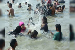 तिगरी गंगा मेला : कार्तिक पूर्णिमा पर 40 लाख श्रद्धालुओं ने किया गंगा में स्नान