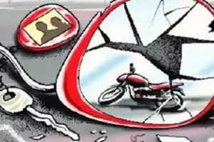 मथुरा में तेज रफ्तार का कहर :   कार की टक्कर से मोटरसाइकिल सवार दो लोगों की मौत, कार चालक फरार 