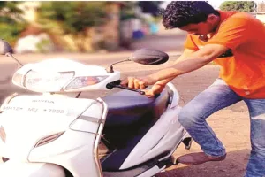 सर्दी में बार-बार बंद हो रही स्कूटी, अपनाएं यह टिप्स 