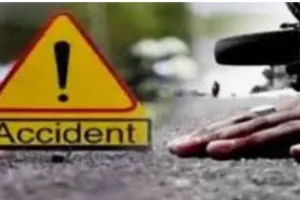 बलिया में तेज रफ़्तार का कहर:  सड़क किनारे पेड़ से टकराई अनियंत्रित बोलेरो, दो युवकों की मौत