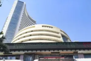   Stock Market Closed:   पूंजी प्रवाह से घरेलू शेयर बाजार में तेजी..अमेरिका में नीतिगत दर घटने की उम्मीद से 1,022 अंक चढ़ा सेंसेक्स  
