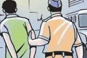 हवा में गोलियां, कारों से स्टंट कर दहशत फैलाने का आरोप; जमानत पर छूटे रालोद जिलाध्यक्ष भाई-भतीजों के जुलूस में गोलीबारी, 15 गिरफ्तार 