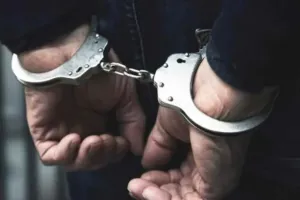 आगरा पुलिस की बड़ी कार्रवाई:  50 लाख की हेरोइन के साथ तस्कर गिरफ्तार, दूसरे राज्यों से करता था स्मगल  