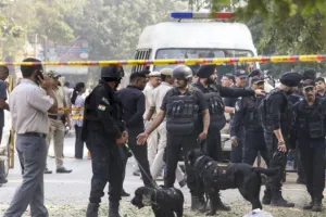 दिल्ली के दो कोर्ट और दो CRPF स्कूलों को बम से उड़ाने की सूचना, जांच के बाद निकली फर्जी