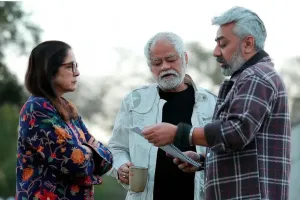   IFFI: गाला प्रीमियर सेक्शन में स्पिरिचुअल सीक्वल वध 2 की शानदार शुरुआत, रेड कार्पेट पर बेहद शानदार अंदाज़ में पहुंचे फिल्म के कलाकार 