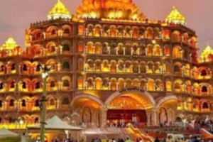   काशी में महायज्ञ...  देश-विदेश से पहुंचने लगे श्रद्धालु, स्वर्वेद महामंदिर में होगा भव्य आयोजन 