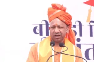  लखनऊ में BBD विश्वविद्यालय का दीक्षांत समारोह: बोले मुख्यमंत्री योगी, 'जारी रहेगी भारत की विकास यात्रा, लकीर की फ़क़ीर नहीं बन सकते'