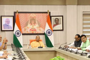  सीएम योगी ने अधिकारियों संग की बैठक...  478 विकास परियोजनाओं को मंजूरी, पीपीपी मॉडल पर विकसित करने के निर्देश 