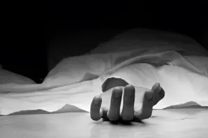  भदोही में कार्पेट फैक्ट्री में जहरीली गैस से तीन मजदूरों की मौत:  अस्पताल में भर्ती, मजिस्ट्रेटी जांच के आदेश 