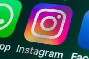  इंस्टा से कॉन्टेक्ट कर बनाया शिकार, जालसाजों का नया हथियार...ठगे 9 लाख, कस्टमर केयरकर्मी और क्रेडिट कार्ड के जरिए पैसे किये पार 