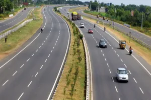 Bareilly: फाइलों में अटकी पीलीभीत रोड सिक्सलेन योजना, सीएम के ऐलान के बावजूद नहीं मिला बजट