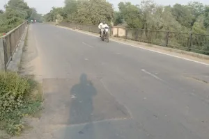 बाराबंकी :  रस्म अदायगी में उलझी सड़क सुरक्षा, जिम्मेदार बेपरवाह, हादसे के बाद फिर खानापूरी, जवाबदेही नदारद