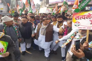 बाराबंकी : कांग्रेस नेताओं ने भाजपा कार्यालय का किया घेराव