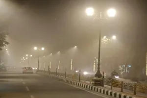 रामपुर : सर्दी का सितम: पूरा दिन छाया कोहरा, गलन से ठिठुर रहे लोग