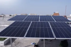 लखनऊ में सोलर प्लांट लगाने के नाम पर 1.55 लाख की ठगी, ऑफिस बंद कर फरार हुए आरोपी, एफआईआर दर्ज