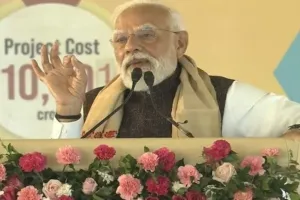 असम में उर्वरक संयंत्र का पीएम मोदी ने किया उद्घाटन : Congress पर किया तीखा प्रहार, कहा- राष्ट्रविरोधी गतिविधियों में लिप्त है कांग्रेस