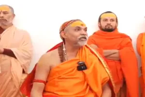 बांग्लादेश में हिंदुओं पर हो रहा बर्बरतापूर्ण कृत्य आसुरी प्रवृत्ति का परिचायक : शंकराचार्य 