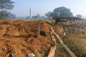 बाराबंकी : सदियों पुराने चकमार्ग पर जबरन कब्जा, एसडीएम से की गई मामले की शिकायत