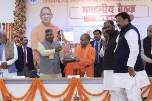 UP: मंत्री-विधायकों को निर्देश, वैध मतदाता छूटे नहीं, अवैध बने नहीं