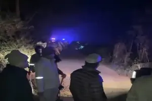 सीतापुर में पिता-पुत्र की गोली मारकर हत्या, गांव में भारी पुलिस बल तैनात, जानें पूरा मामला