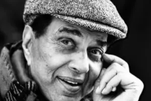 Birthday Special :  90वें जन्मदिन पर इमोशनल हुआ देओल परिवार, तस्वीर शेयर कर बोलीं हेमा मालिनी ‘‘जन्मदिन मुबारक हो, मेरे प्रिय धरम जी’’