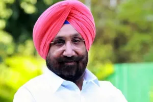 पंजाब : कांग्रेस सांसद रंधावा ने ‘अपमानजनक’ टिप्पणी को लेकर नवजोत कौर को कानूनी नोटिस भेजा 