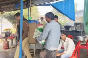 कन्नौज पुलिस ने नकली इंजन ऑयल के कारोबार का किया भंडाफोड़, एक गिरफ्तार