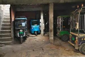 Moradabad: जिले में फल-फूल रहा ई-रिक्शा चार्जिंग का अवैध धंधा, कनेक्शन दो किलोवाट मगर चार्जिंग 24 घंटे 