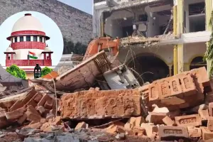 Bareilly: सुप्रीम कोर्ट से सात दिन की अंतरिम राहत...फिलहाल थमा सूफी टोला के बरातघरों पर बुलडोजर