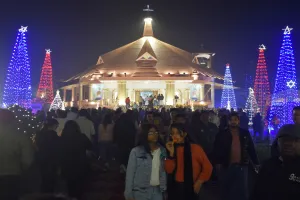 Bareilly: गिरजाघरों में मिड नाइट सर्विस आज, प्रभु यीशु का मनाया जाएगा जन्मदिन