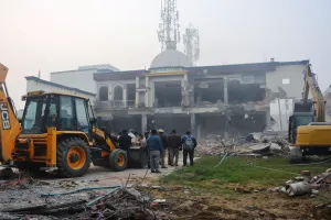 Bareilly : बेग बरातघर में मौलाना तौकीर की मौजूदगी में हुई थी बैठक