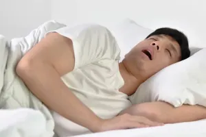 Moradabad: सर्द रातों में आप खर्राटे ले रहे तो हो जाएं सावधान...ठंडी हवा और प्रदूषण से दिल पर बना अतिरिक्त दवाब