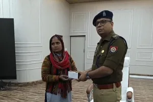 Bareilly: पुलिस ने 275 मोबाइल मालिकों के चेहरे पर बिखेरीं खुशियां