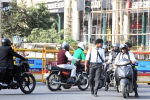  Alert: चार हजार लोग रोज तोड़ते है यातायात नियम... 30 दिन में कटा 60,267 का चालान