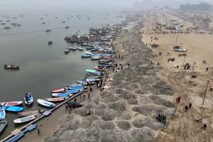 Magh Mela 2026:  माघ मेला प्रशासन पर साधु-संतों ने लगाया आरोप, कहा- अब तक नहीं दी गई जमीन 