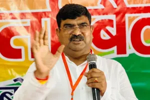 'मतदाता सूची का शुद्धिकरण लोकतंत्र की नींव...', संगठन महामंत्री ने की SIR अभियान की समीक्षा, कार्यकर्ताओं को हर घर तक पहुंचने के निर्देश